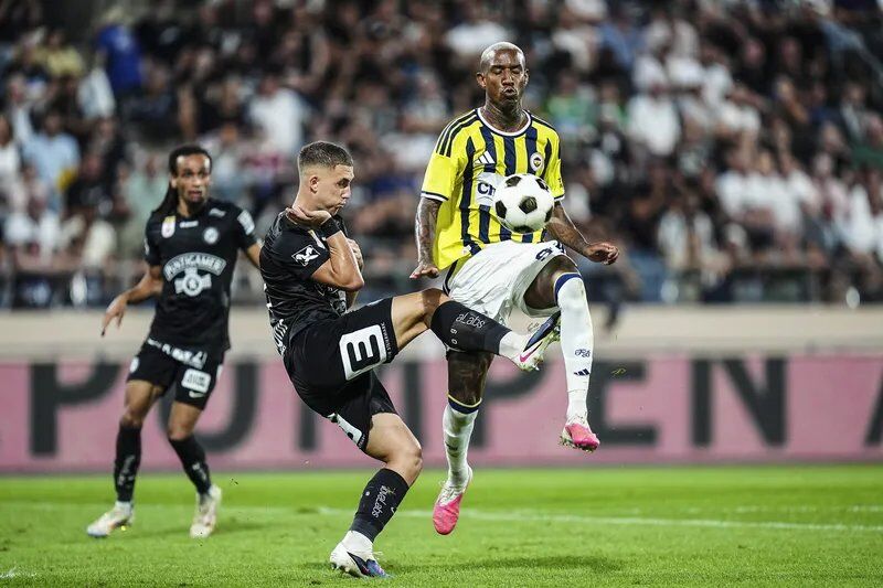 Fenerbahce Talisca