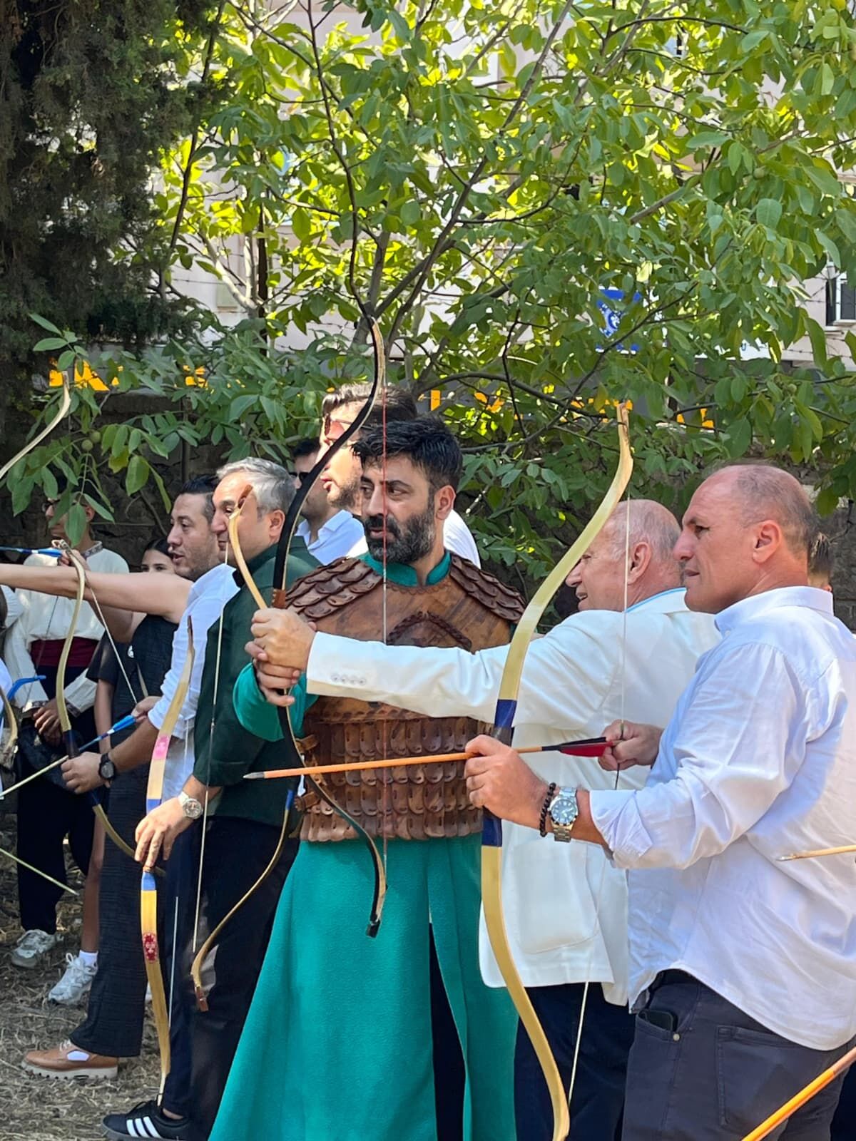 Protokol ve sivil toplumdan yoğun katılım