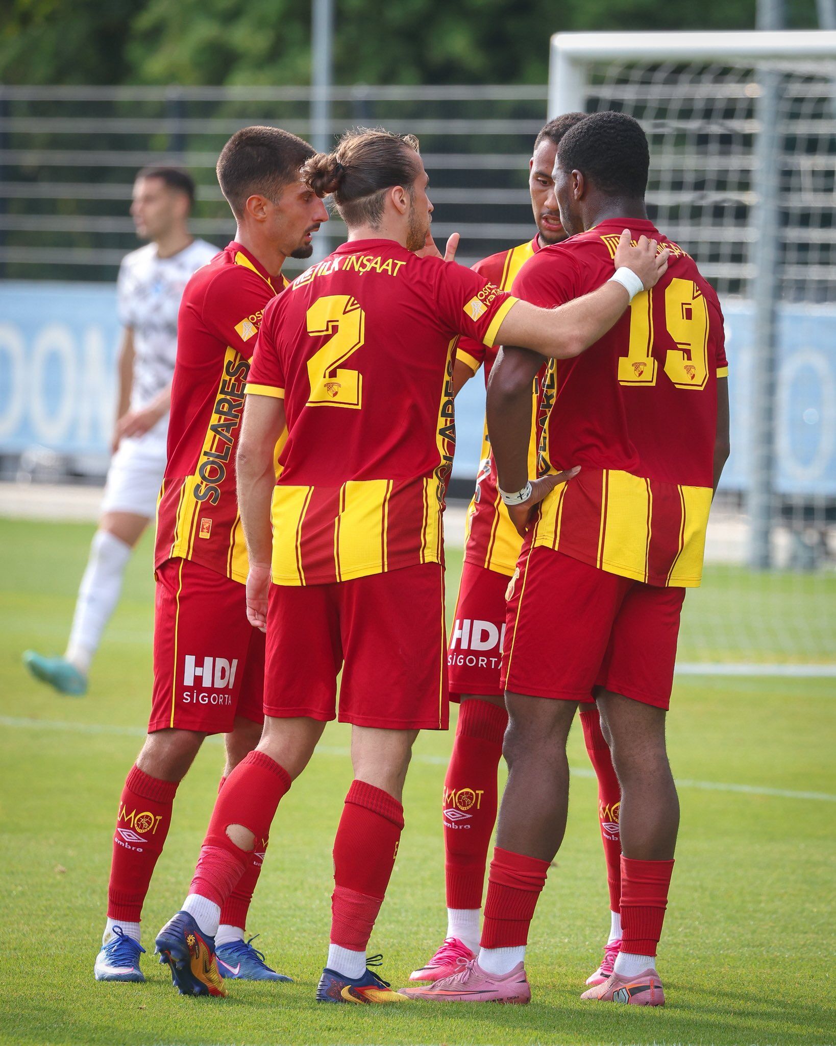 Göztepe-182
