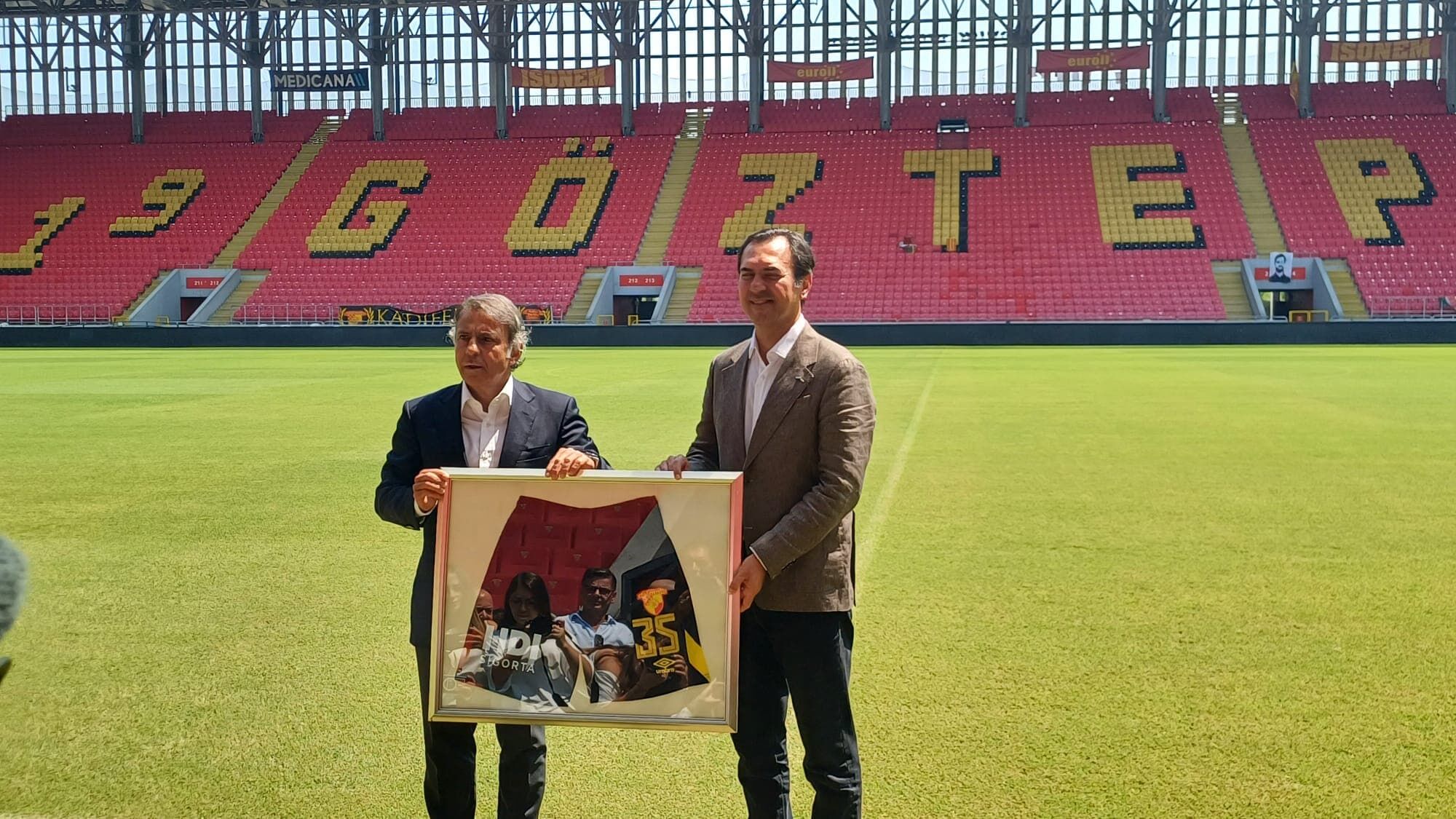Göztepe Gürsel Aksel-1