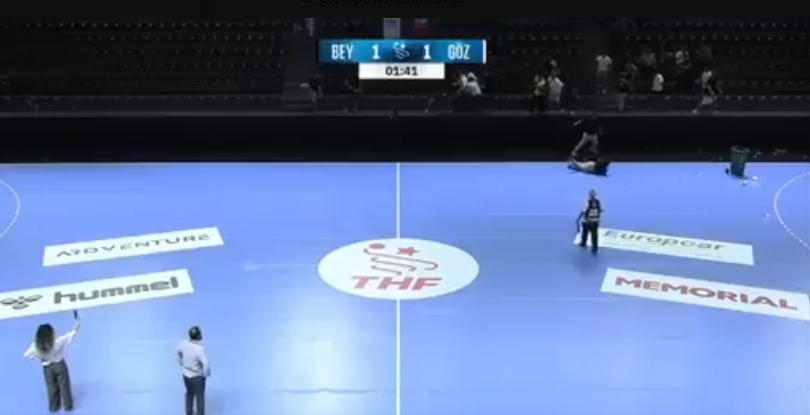 Hentbol Kavga..