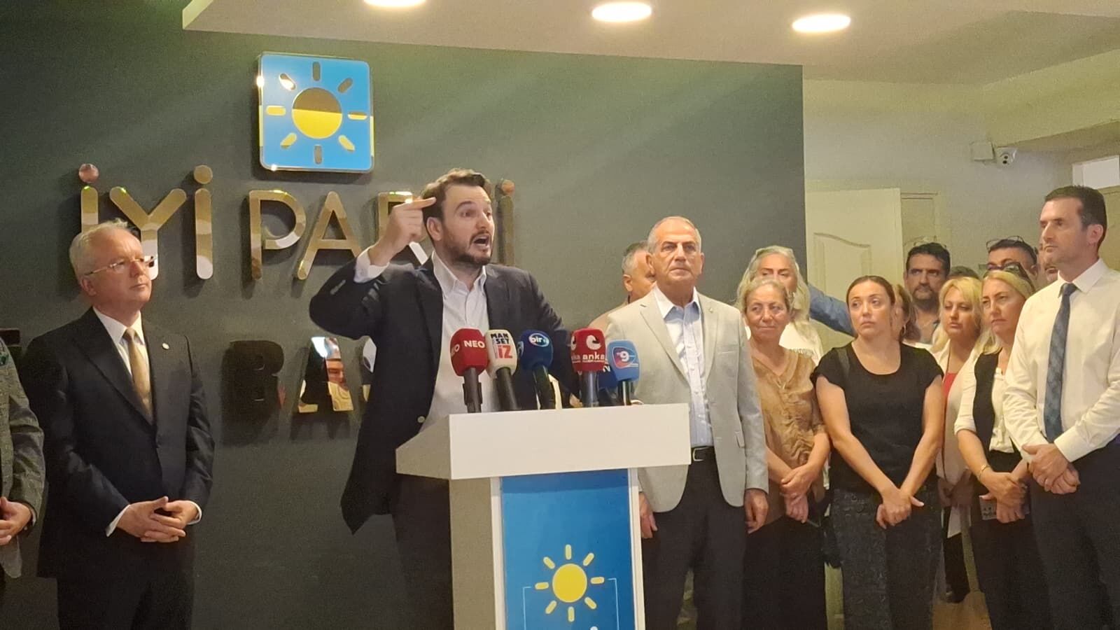 Iyi Parti Izmir Çerçeve Yasa (1)