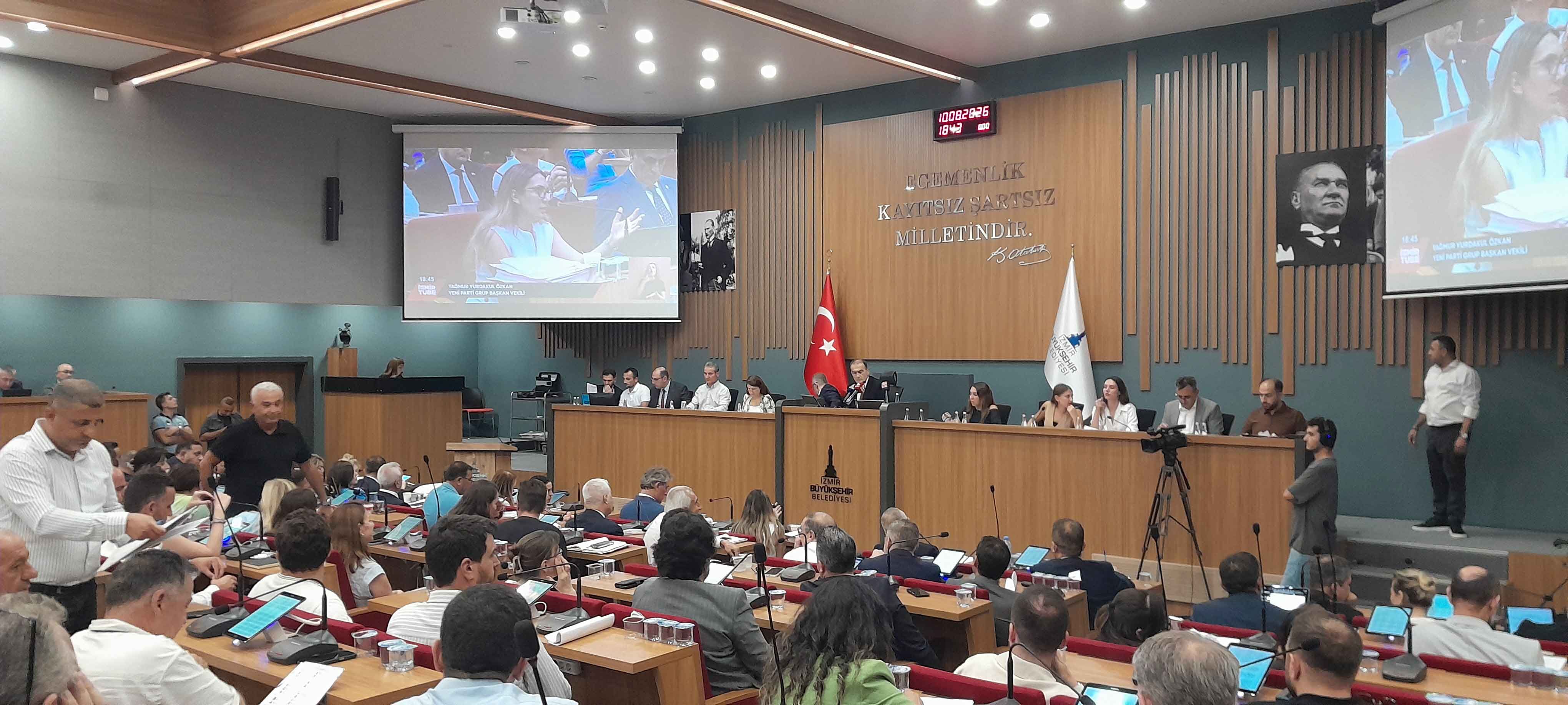 Hakan Yıldız: İzmir’de Meslek Fabrikası ciddi bir kütüphaneye dönüştürüldü