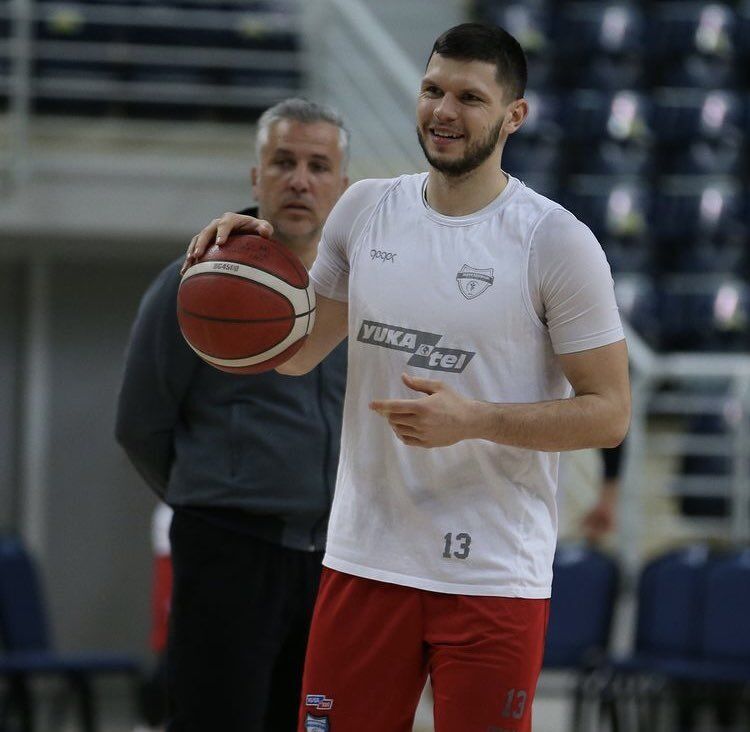 Karşıyaka’dan Transfer Bombası! Rihards Lomazs Kaf Kaf’a Geliyor!-1
