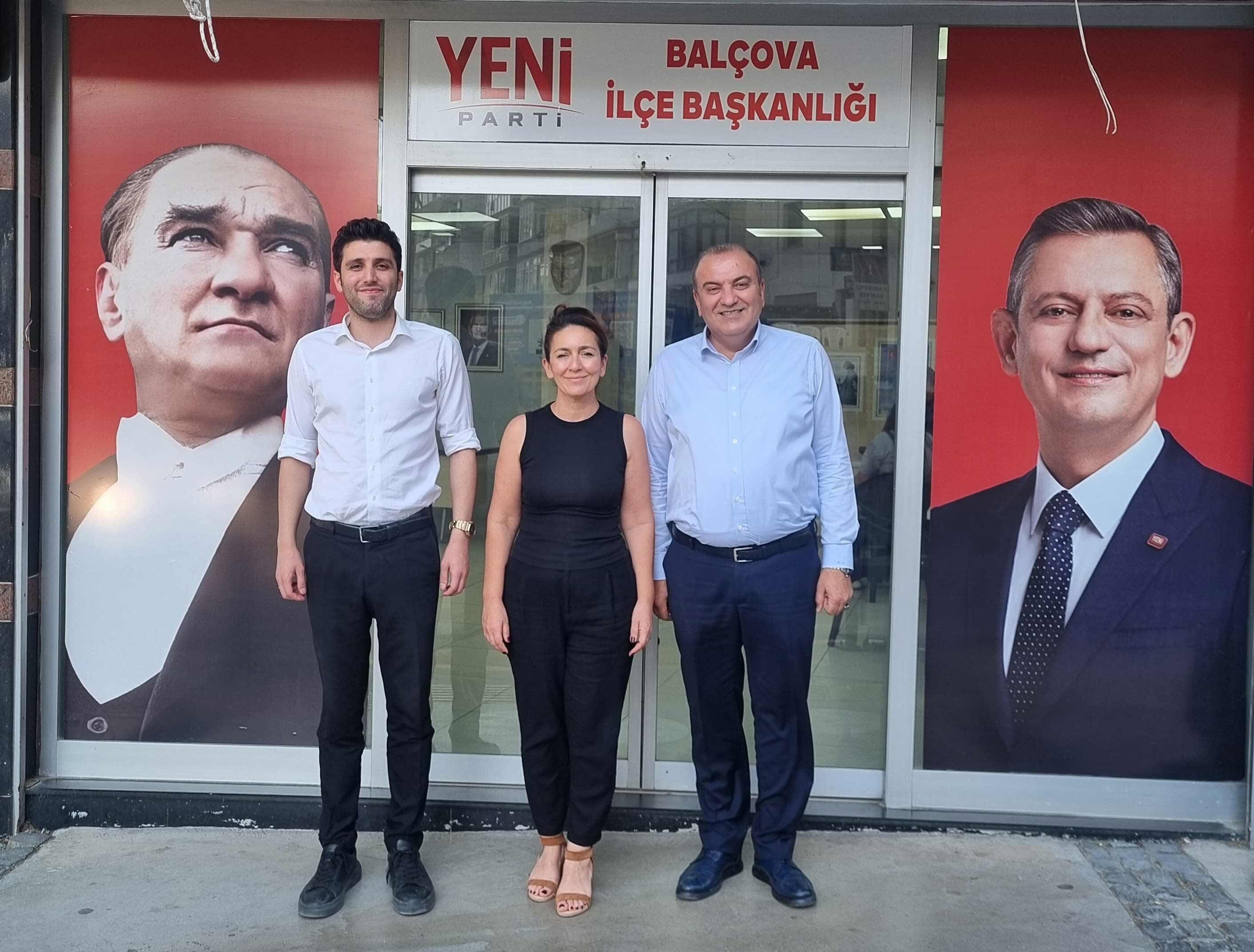 Murat Aküzüm Eylem Alan Çetiner Miraç Yiter Yeni Parti Balçova Izmir-1