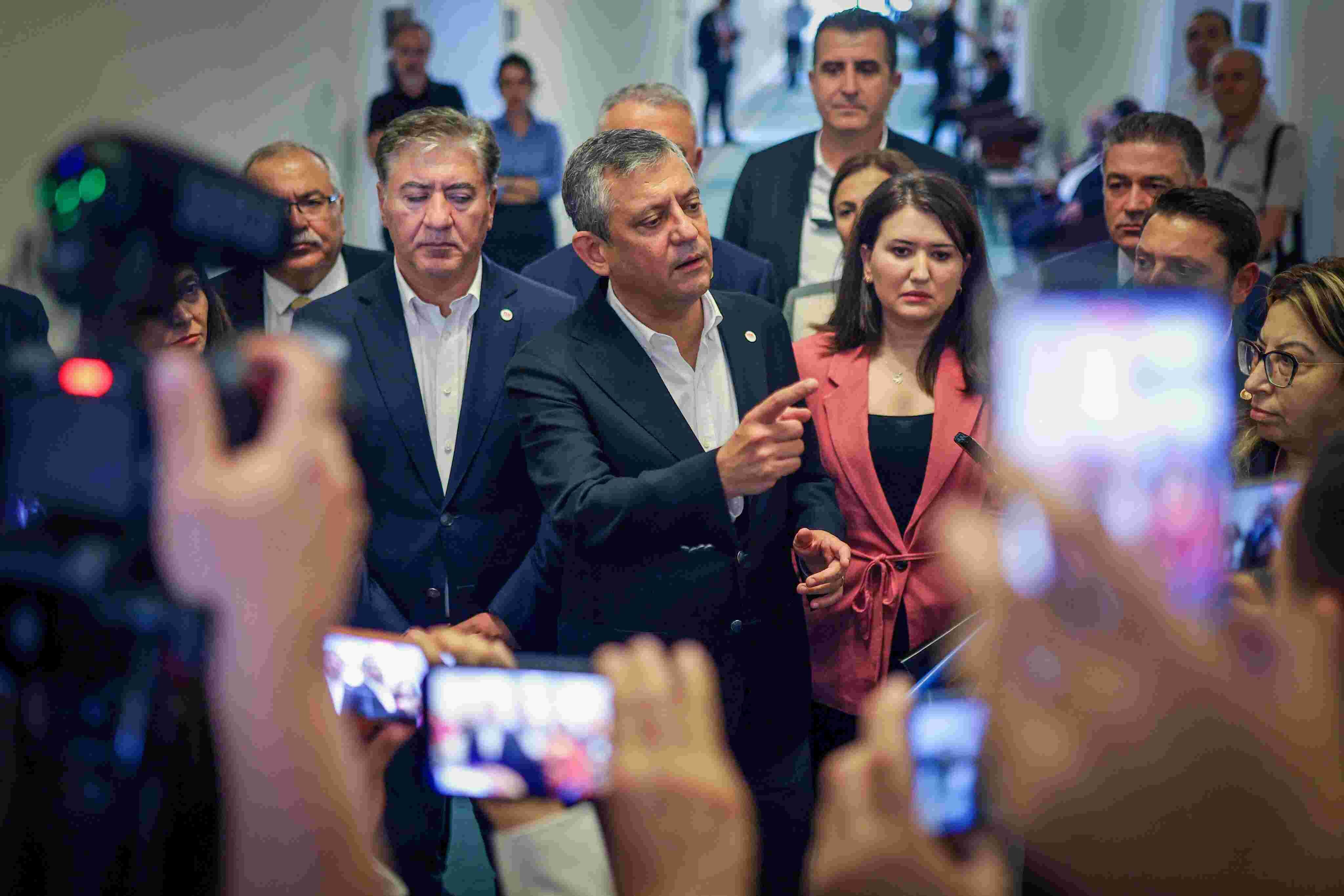 Özgür Özel