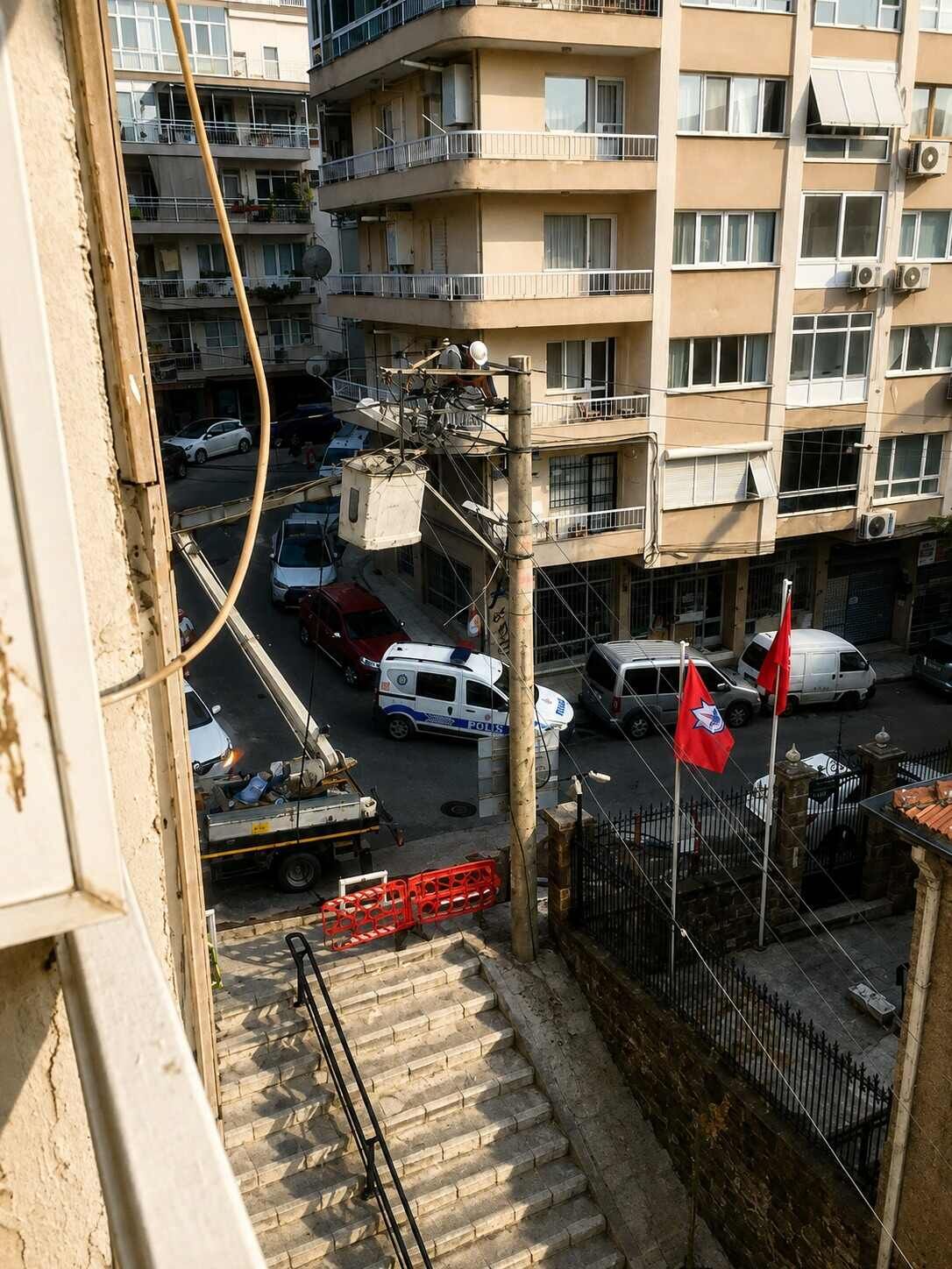 Şehit Nihat Bey Caddesi Kesinti