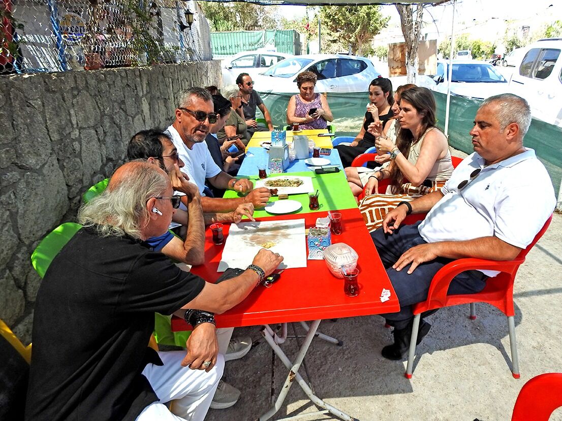 Sahada büyüyen teşkilat