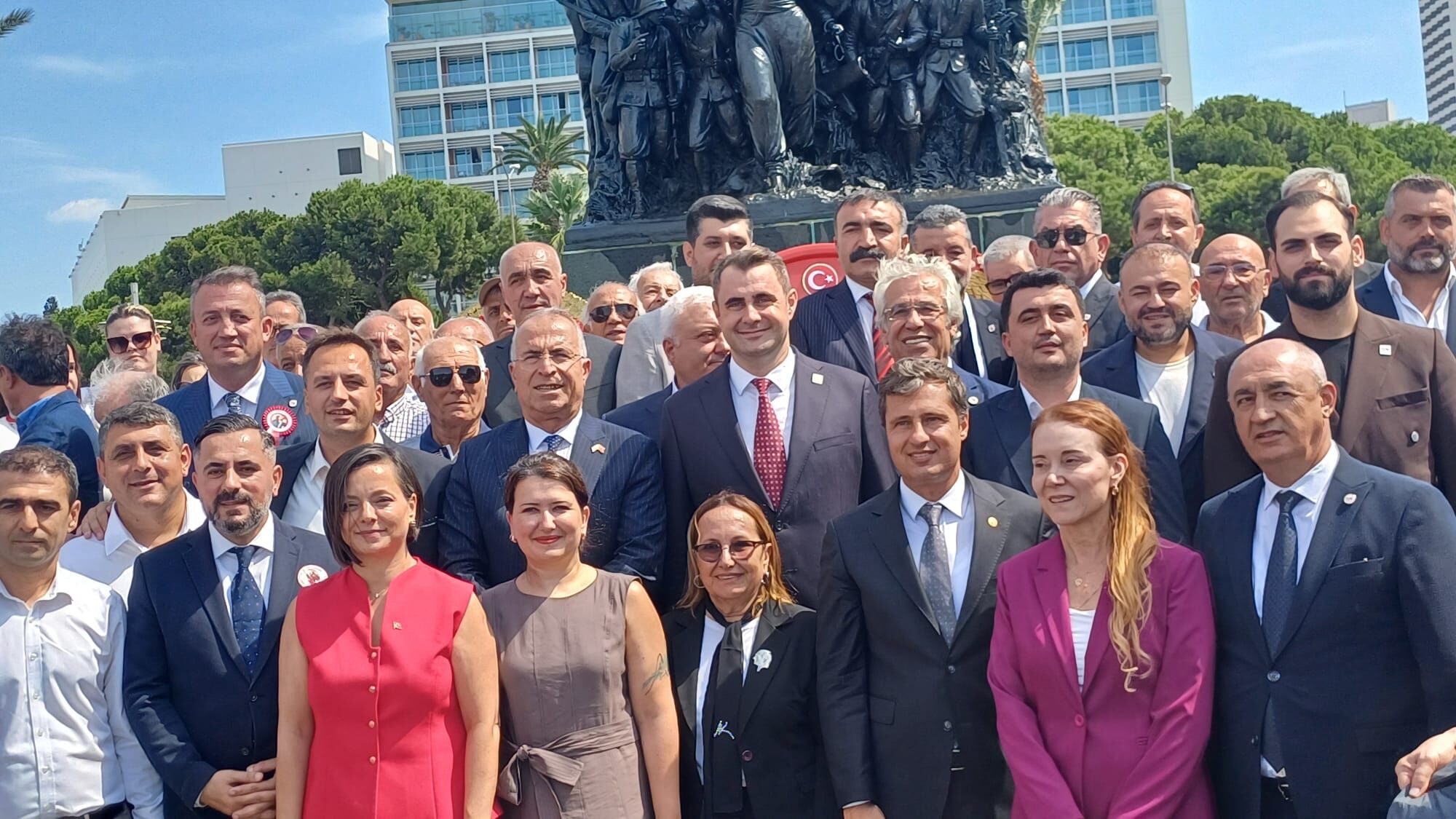 Yeni Parti İzmir Çelenk