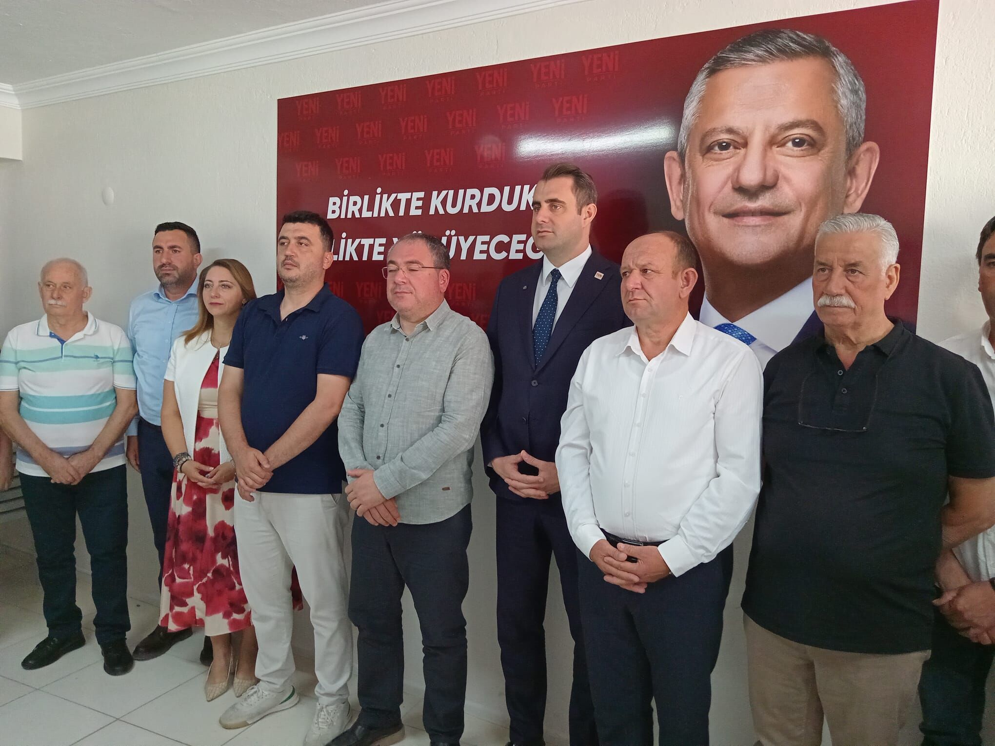 Yeni Parti Menderes Aday 1 (2)