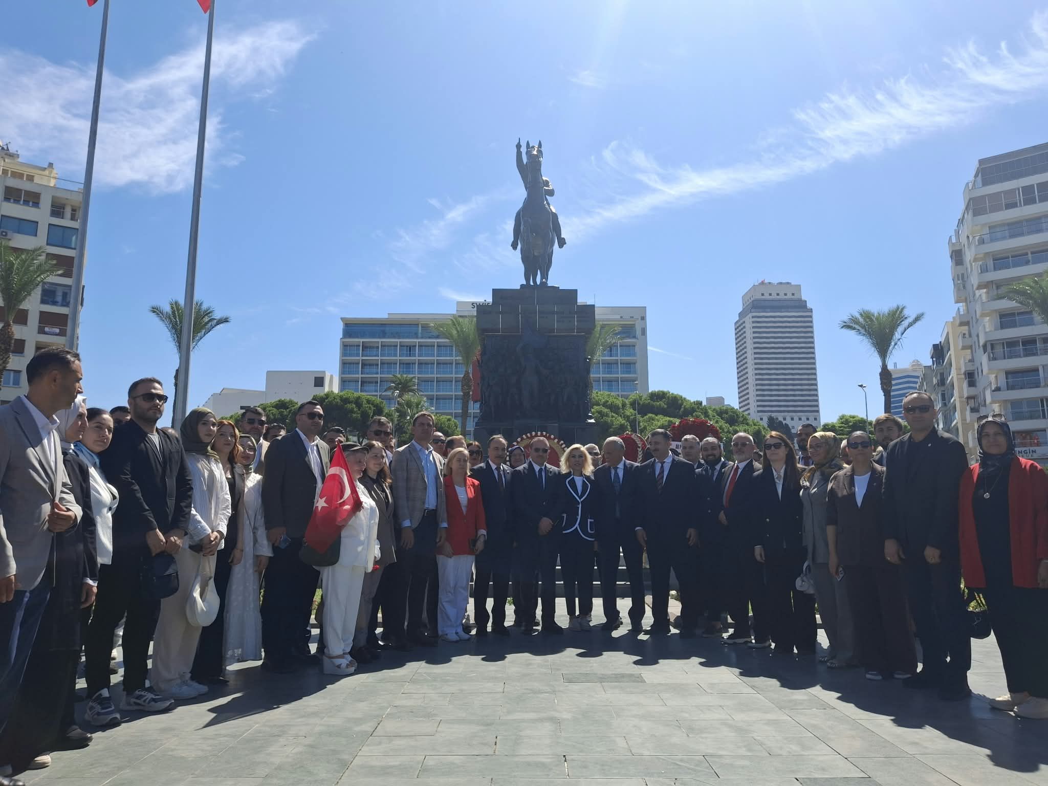 Ak Parti İzmir Çelenk 1