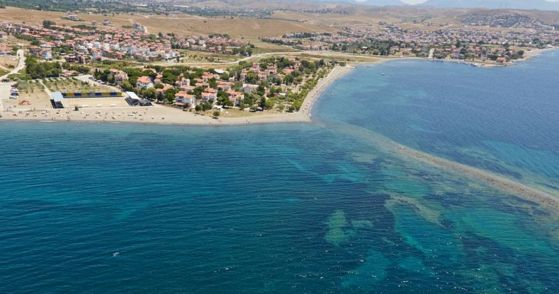 İzmir’de sakinliğin adresi Akarca: Deniz, tarih ve huzur bir arada
