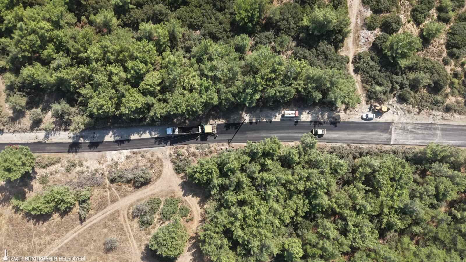 İzmir’de ulaşım seferberliği! İki ilçede kilometrelerce asfalt yenileniyor