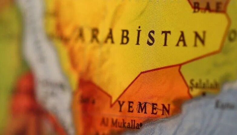 Husiler'den Arabistan'a saldırı