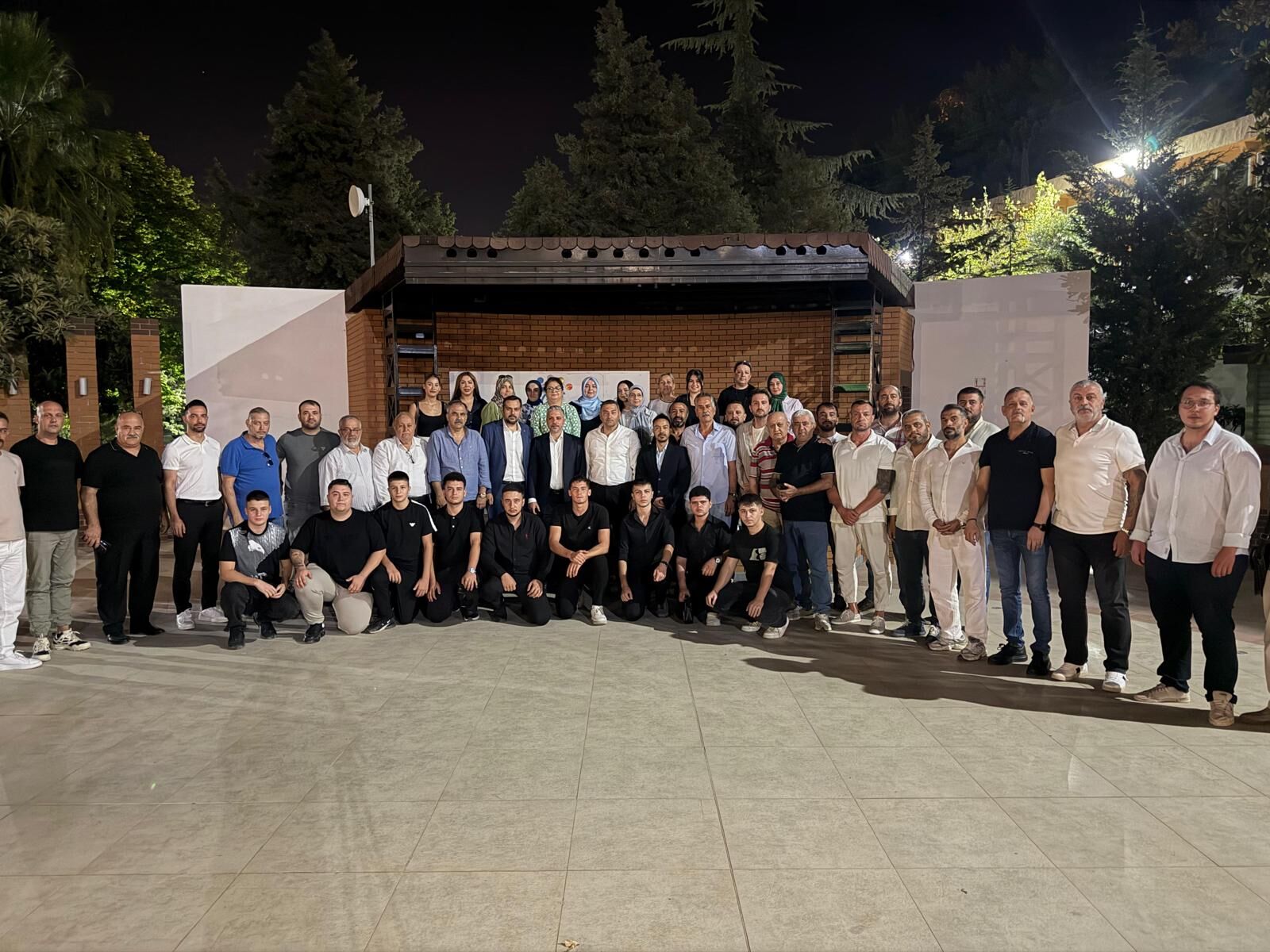 "Önceliğimiz ilçenin geleceği"
