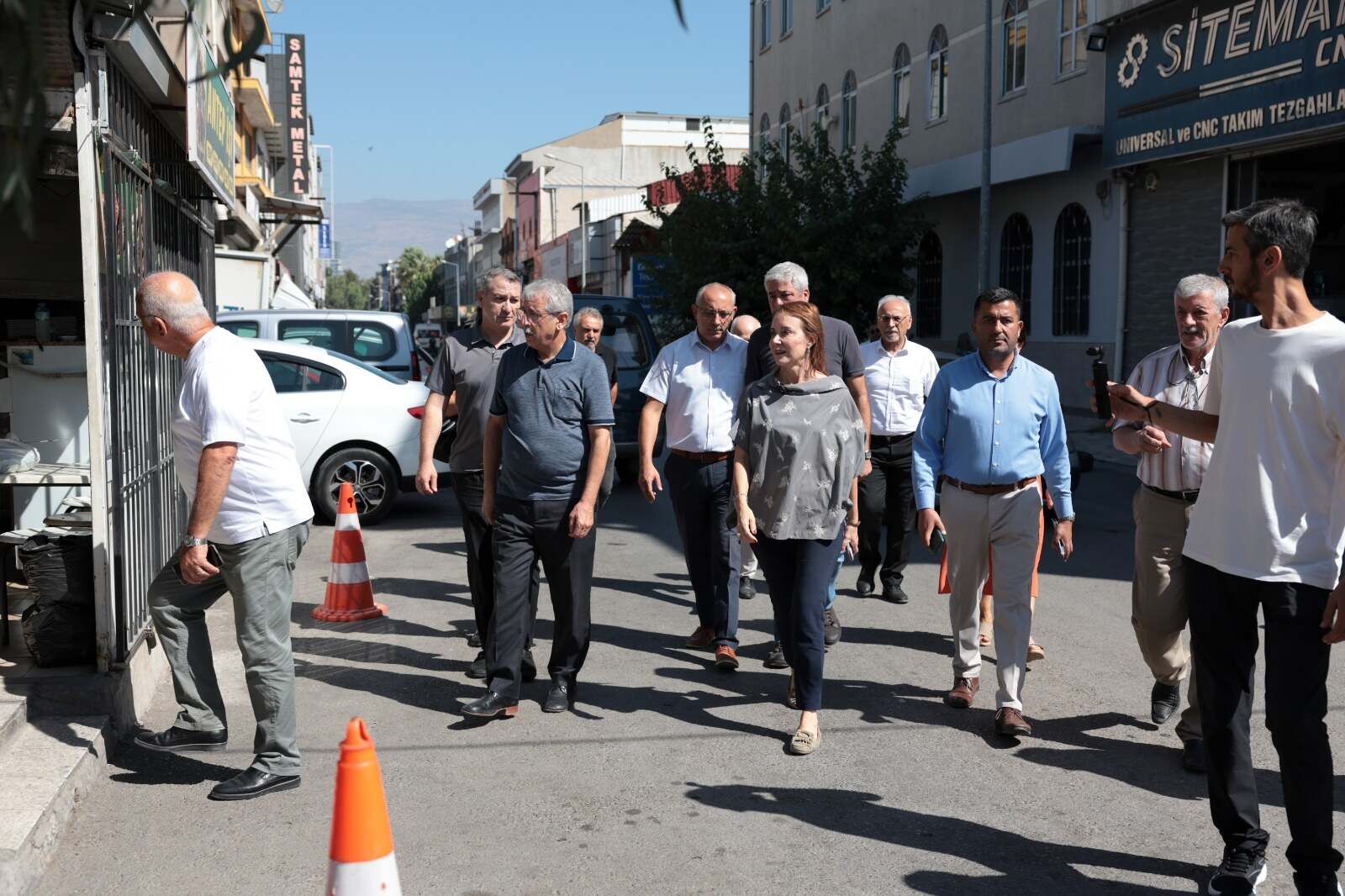 Konak’ta sanayi sitesinde sorunlar masaya yatırıldı! Başkan Mutlu yerinde inceledi