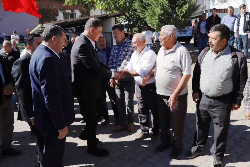Bayındır’da Kızıloba İlkokulu Yenilendi, Öğrenciler Okuluna Kavuştu (2)