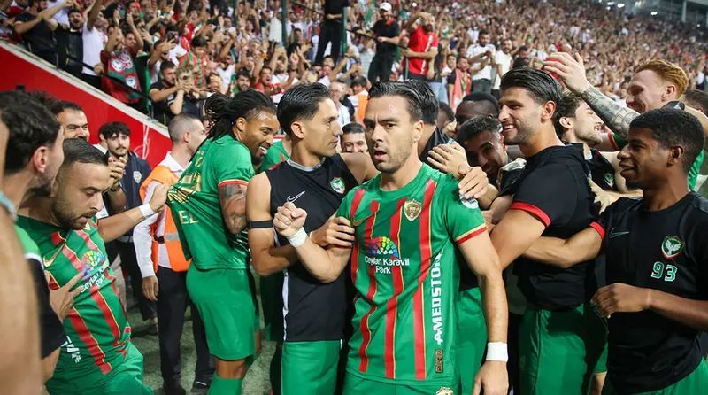 Beşiktaş'ı 3 golle geçen Amedspor Süper Lig'in yeni lideri oldu!