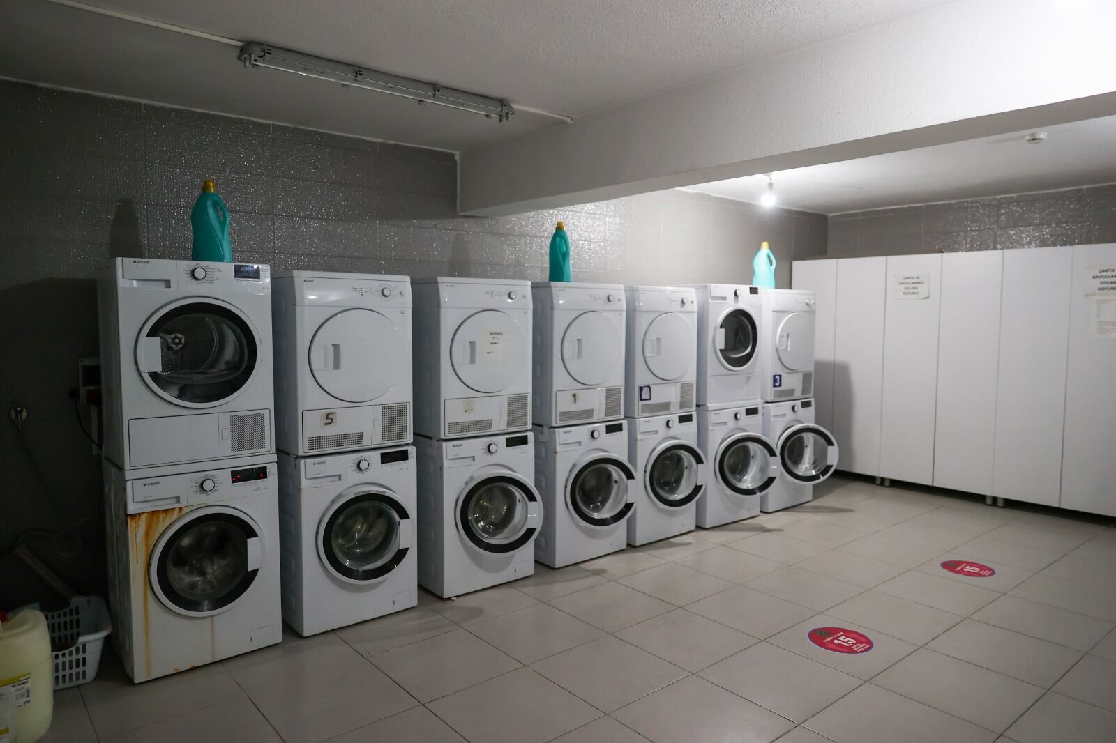 "Gençlerimizi asla yalnız bırakmayacağız"