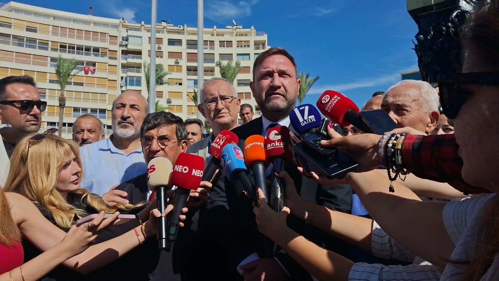 Chp İzmir Tören 1