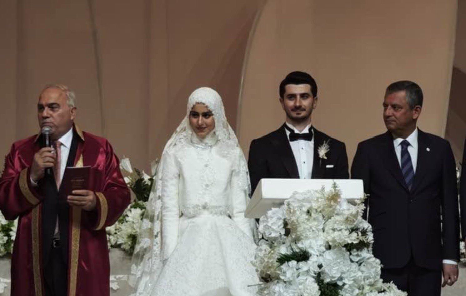 Davutoglunun Oglu1