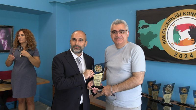 Ege Güç Birliği Konfederasyonu’ndan İzmir Basınına Anlamlı Buluşma Ve Plaket Töreni (2)