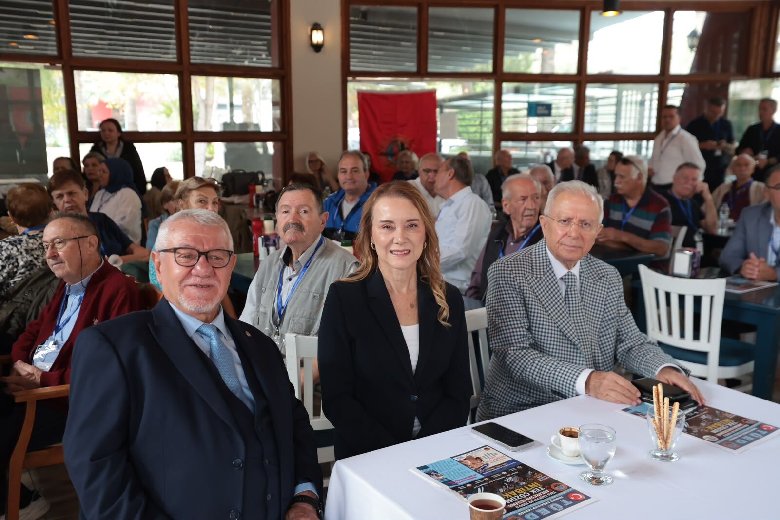 Başkanlık koltuğu değişmedi