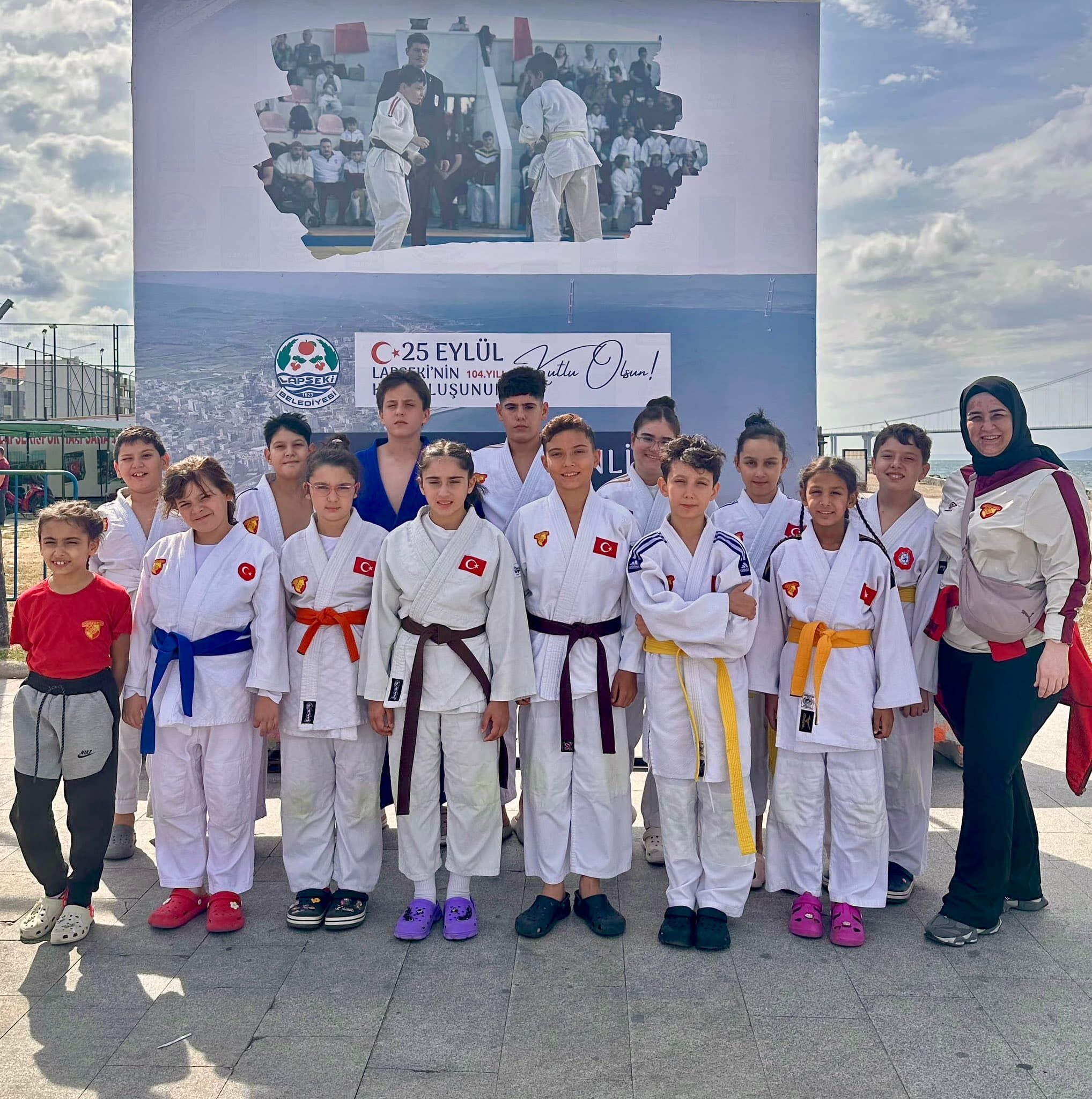 Göztepe’nin minik sporcuları kürsüyü doldurdu:1 altın, 2 gümüş, 4 bronz madalya