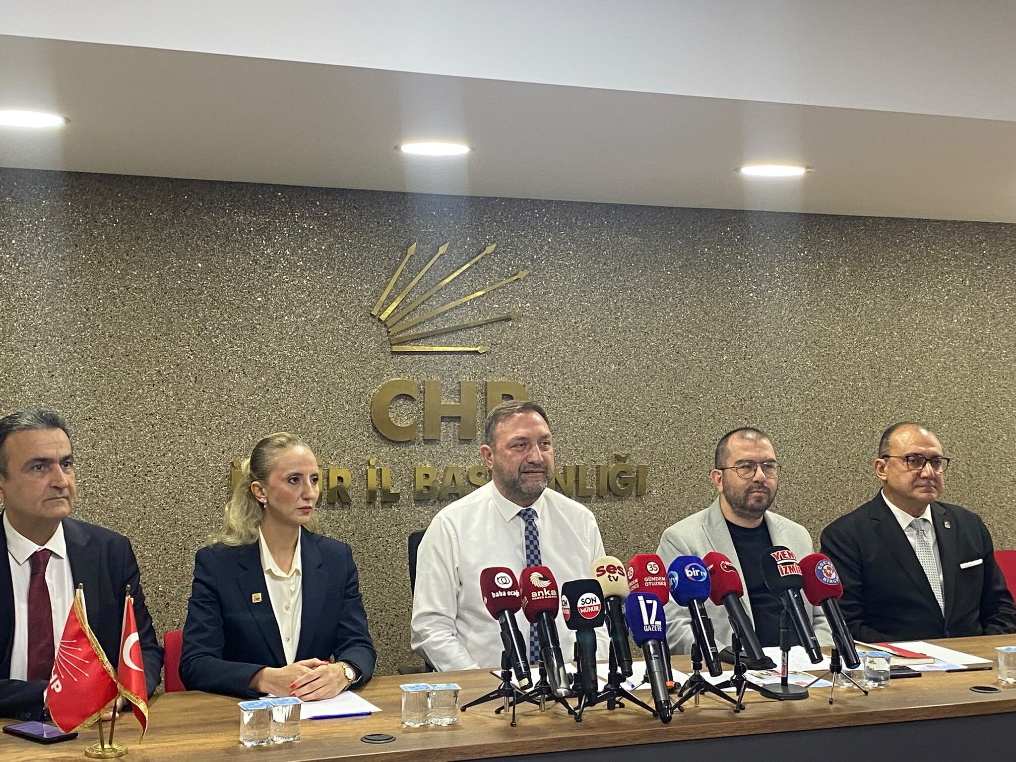 Gümrükçü iktidarı hem övdü hem eleştirdi: " İyi yaptığı birçok şey var ama... "