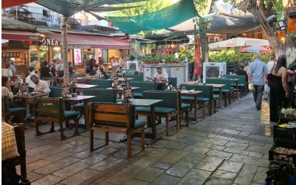 Hisarönü esnafı bugünlerde dertli