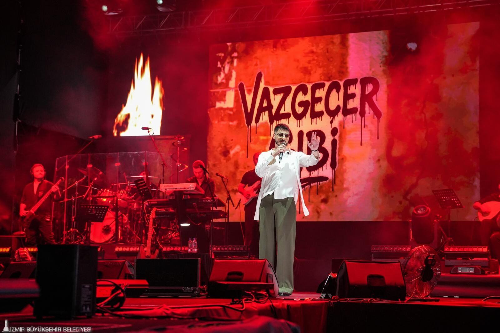 İEF’de konser ve tiyatro programları sona erdi! Fuar kapanışa hazırlanıyor