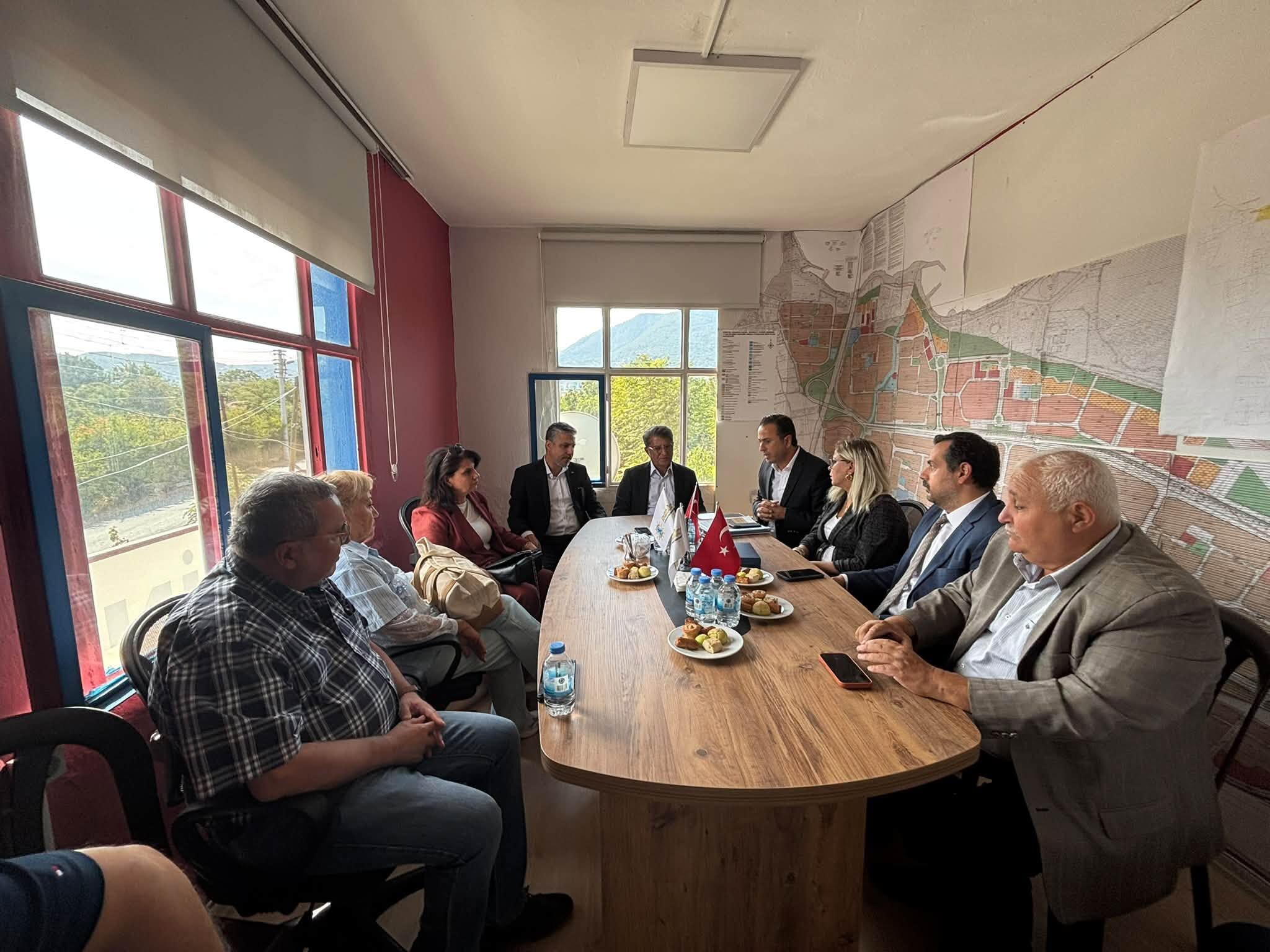 Ingeder Ak Parti̇ 3
