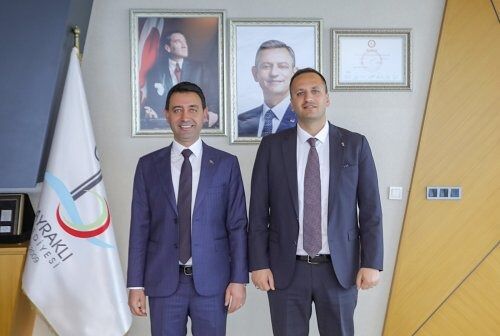İrfan Önal yakın arkadaşı Ömer Eşki'yi yalnız bırakmadı : YENİ Parti'ye geçiyor