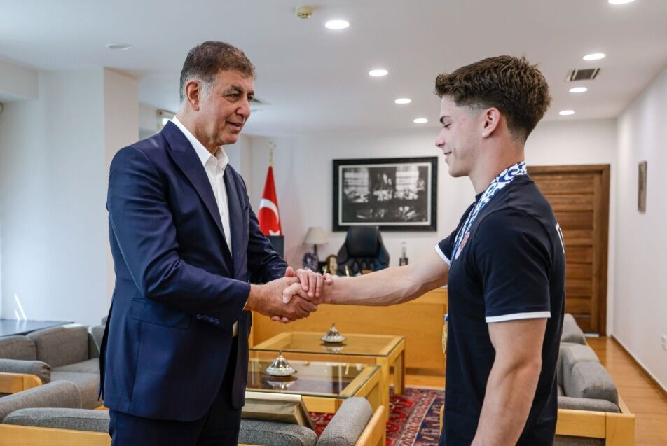 “Kürsüde marşımızı okutmanın tarifi yok”