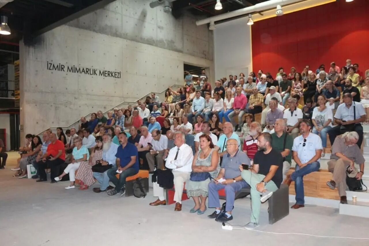 Izmir Kültürpark Tepki-1