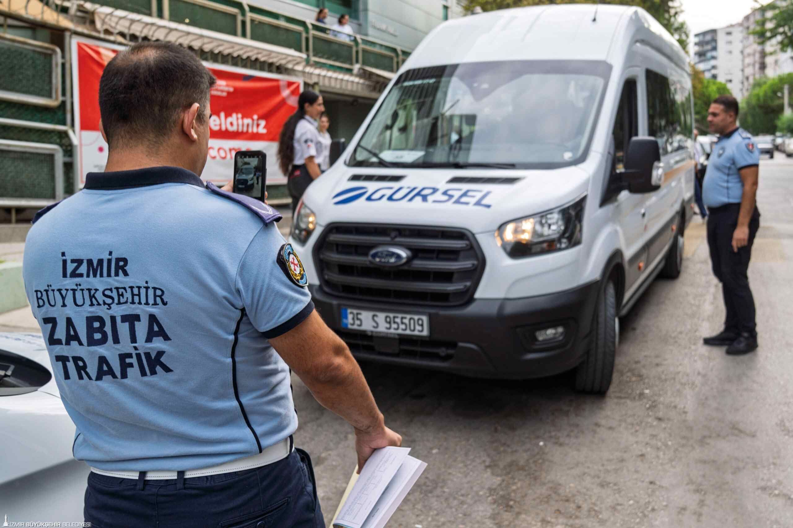 İzmir’de okul servisleri mercek altında! 445 araca ceza kesildi