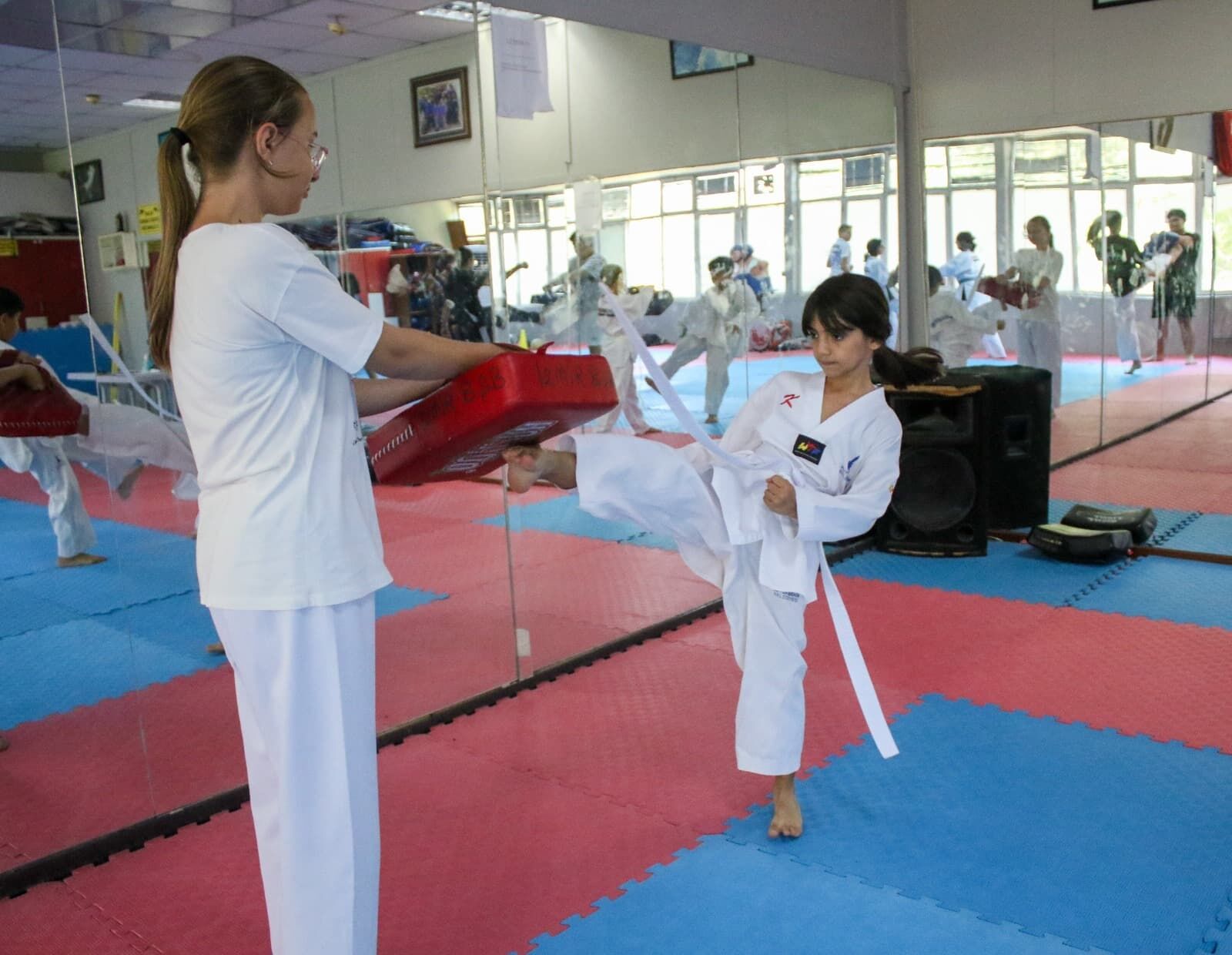 Izmir Spor Okulları Izbb