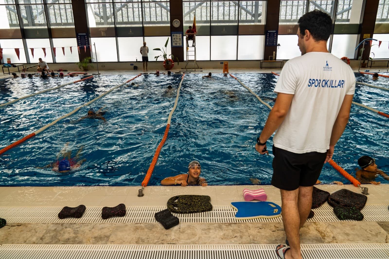 Izmir Spor Okulları