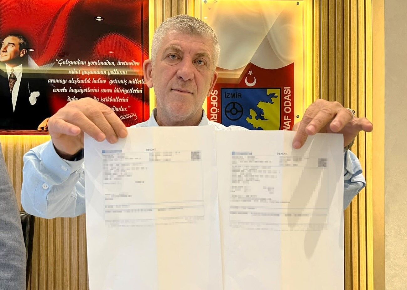 İzmir'de taksici 920 lira beklerken hesabında servet gördü!