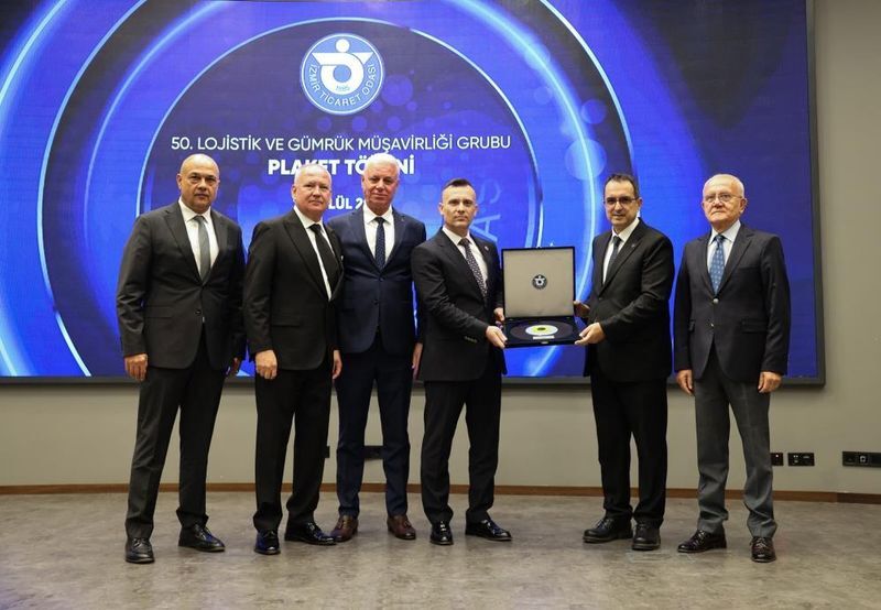 İzto’dan Müşavirlere Onur Plaketi (3)