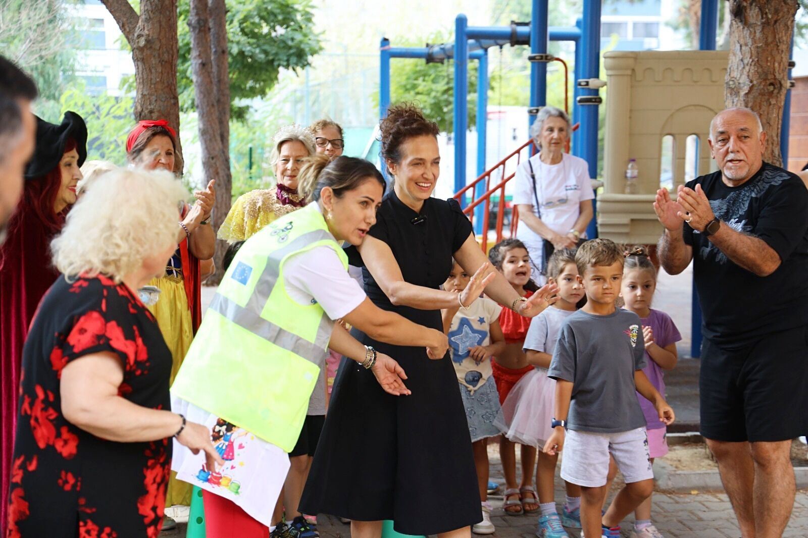 Karşıyaka nesilleri aynı pota altında topladı
