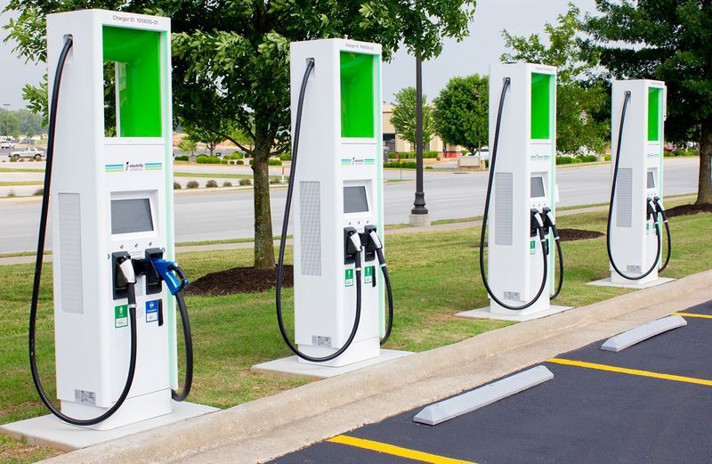 Kemalpaşa’ya 5 Elektrikli Şarj Istasyonu Kiralama Ihalesi Yapılacak