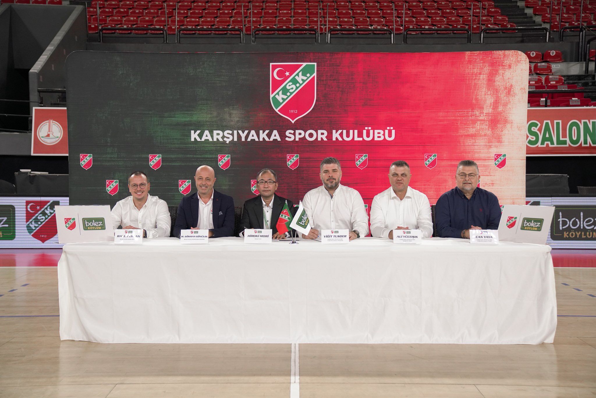 Karşıyaka basketbolda yeni sponsor: Bolez Köylüm forma sponsoru oldu!