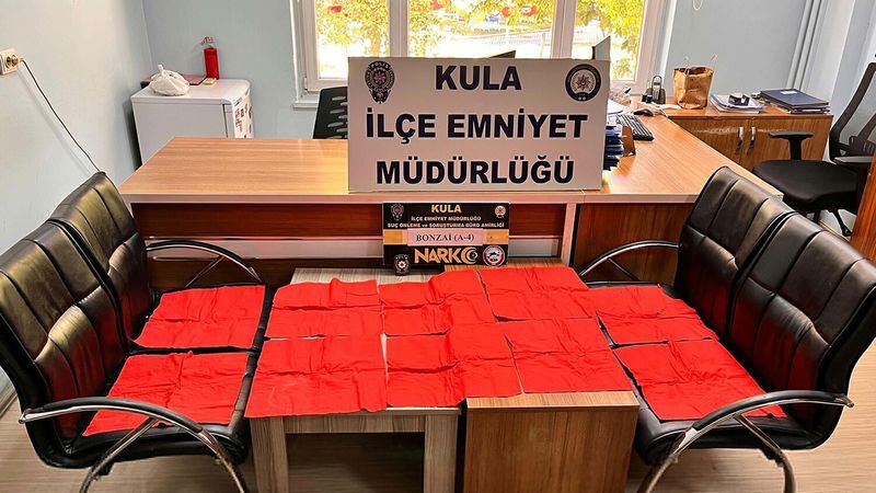 Kula’da 65 bin içimlik bonzai ele geçirildi