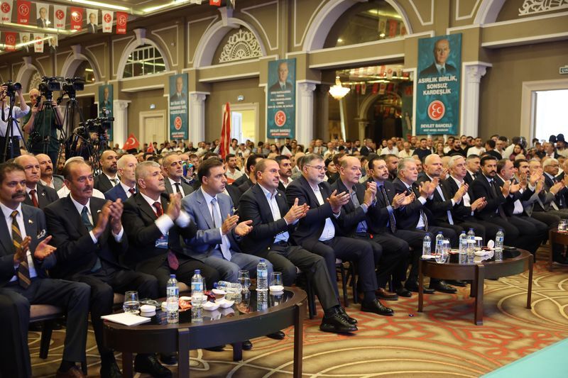 MHP İzmir Kongresi’ne Konak’tan çıkarma