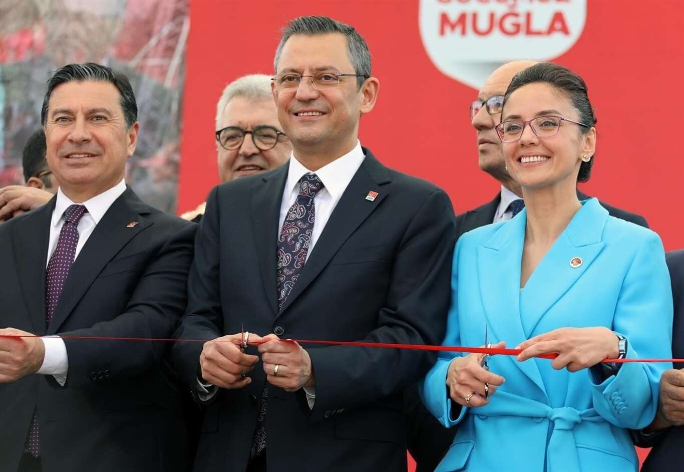 Muğla Kulislerinden Dikkat Çekici Iddia Siyasi Tercihler Evliliği Bitirdi!