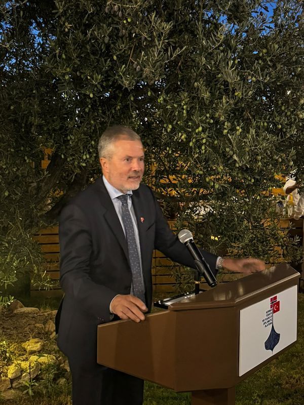 Norveç İzmir Fahri Konsolosluğu 7 Yıl Aradan Sonra Yeniden Hizmete Açıldı (1) 600X800