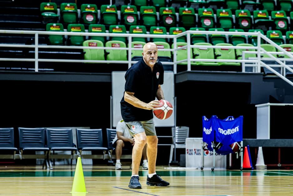 Aliağa Petkimspor’un yardımcı antrenörü Rüçhan Tamsöz: “Sonuna kadar mücadele eden bir takım olacağız”