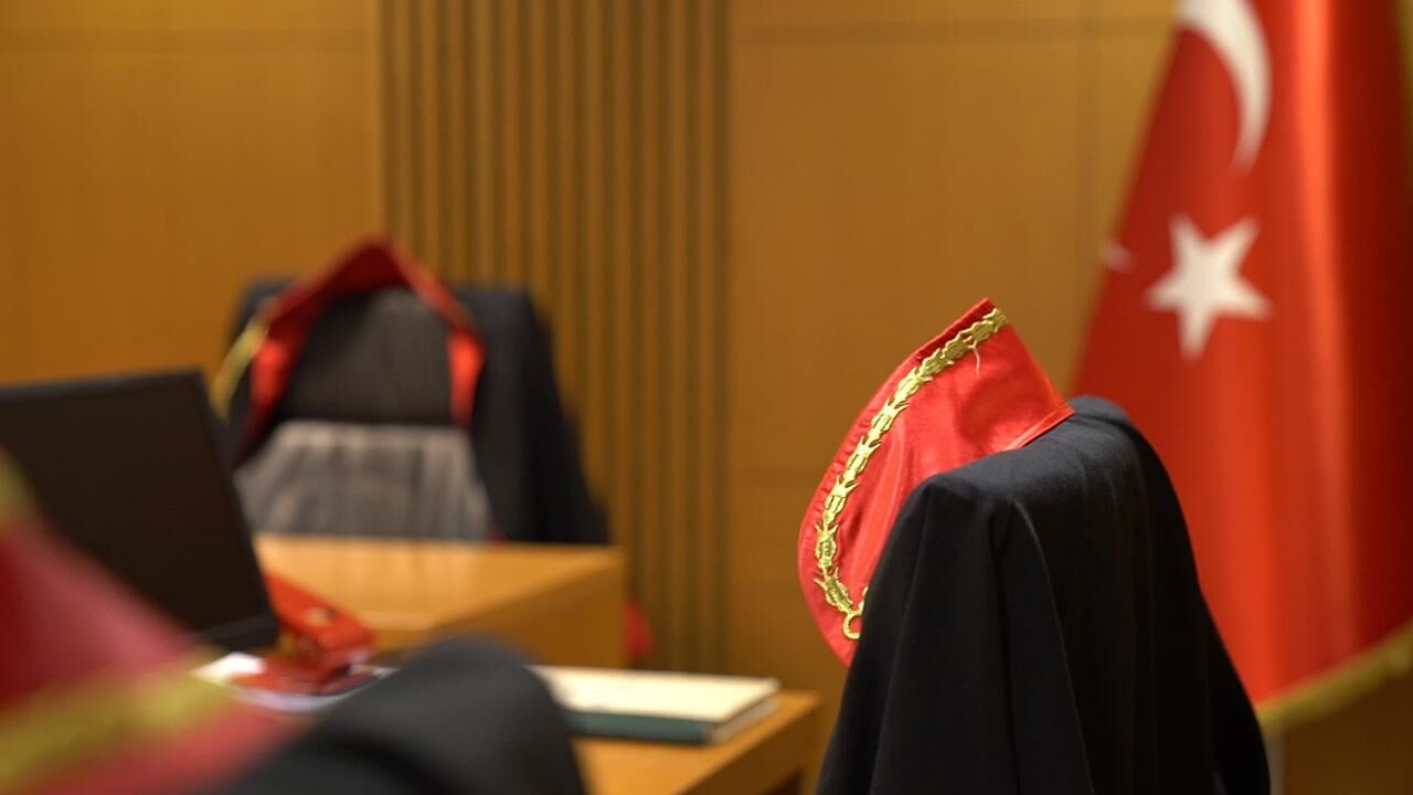 Birlikte olduğu kadınların görüntülerini gizlice çekip şantaj yapmış: İhraç edilen savcı hakkında şok gelişme!