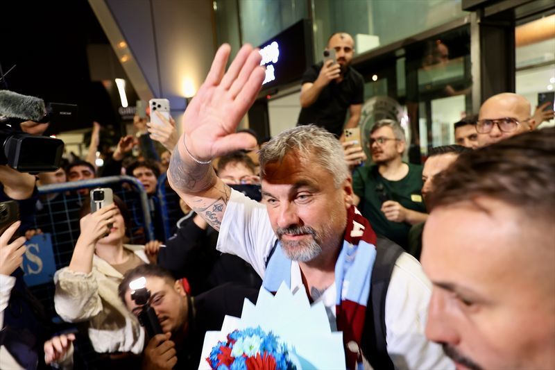 Thomas Reis Trabzon’da Coşkuyla Karşılandı (2)
